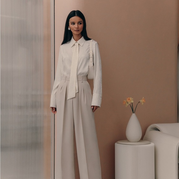 Pleated trouser pants - Picture 3 of 8